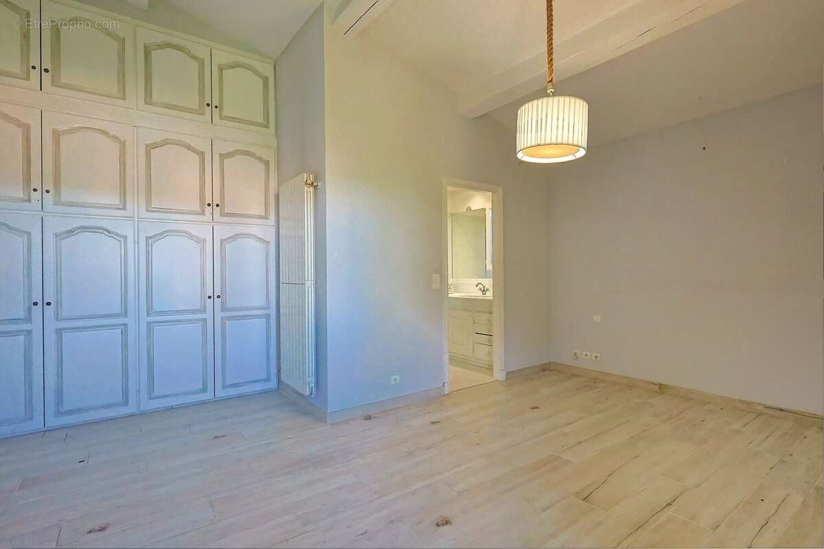 Maison à BIOT