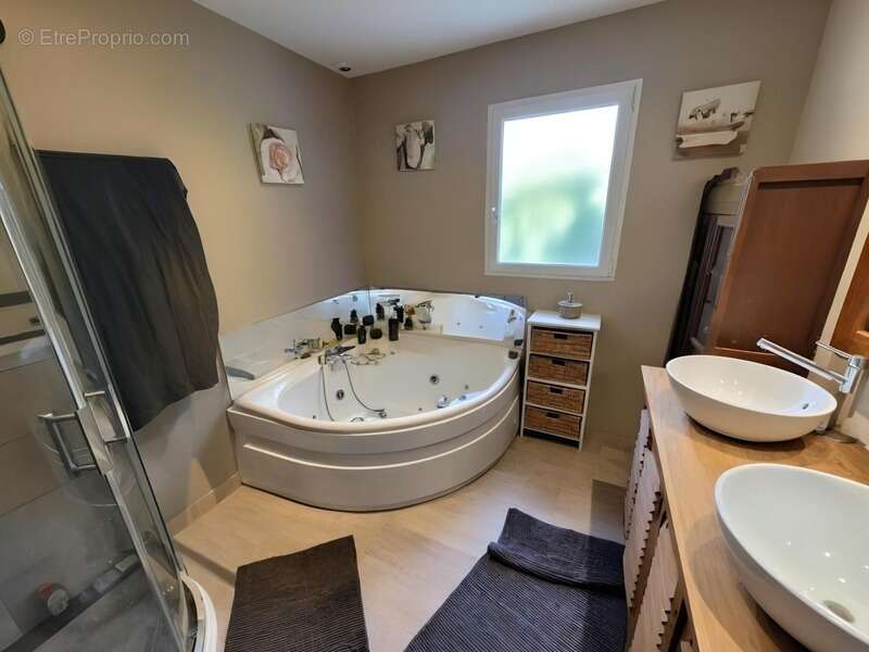 Maison à vendre 6 pièces PUY DU LAC (17) - photo 7
