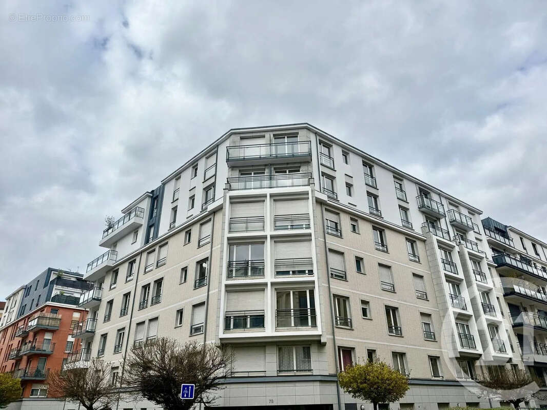 Appartement à CLICHY