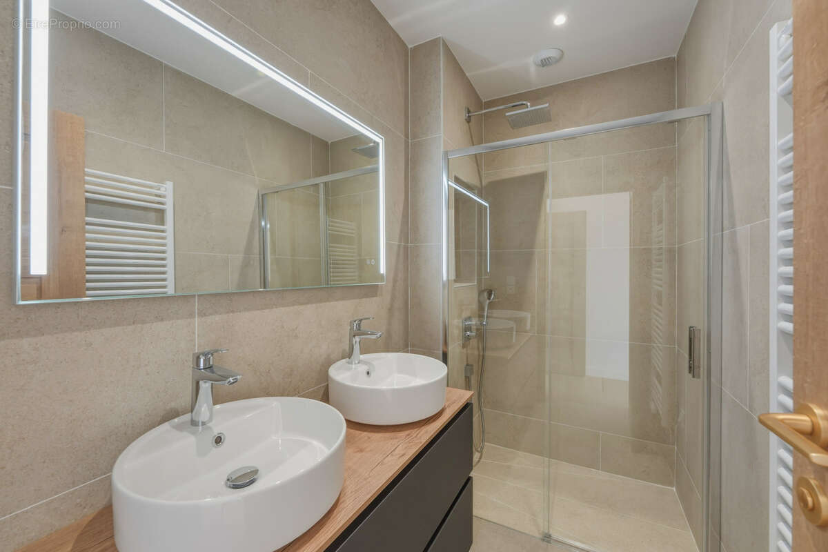 Exclusivité - Attique - Appartement 5 pièces de haut standing au bord du lac Léman - photo 8