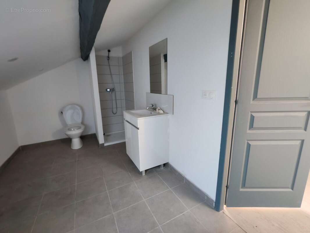 Appartement 74 m² à Beziers  - photo 7