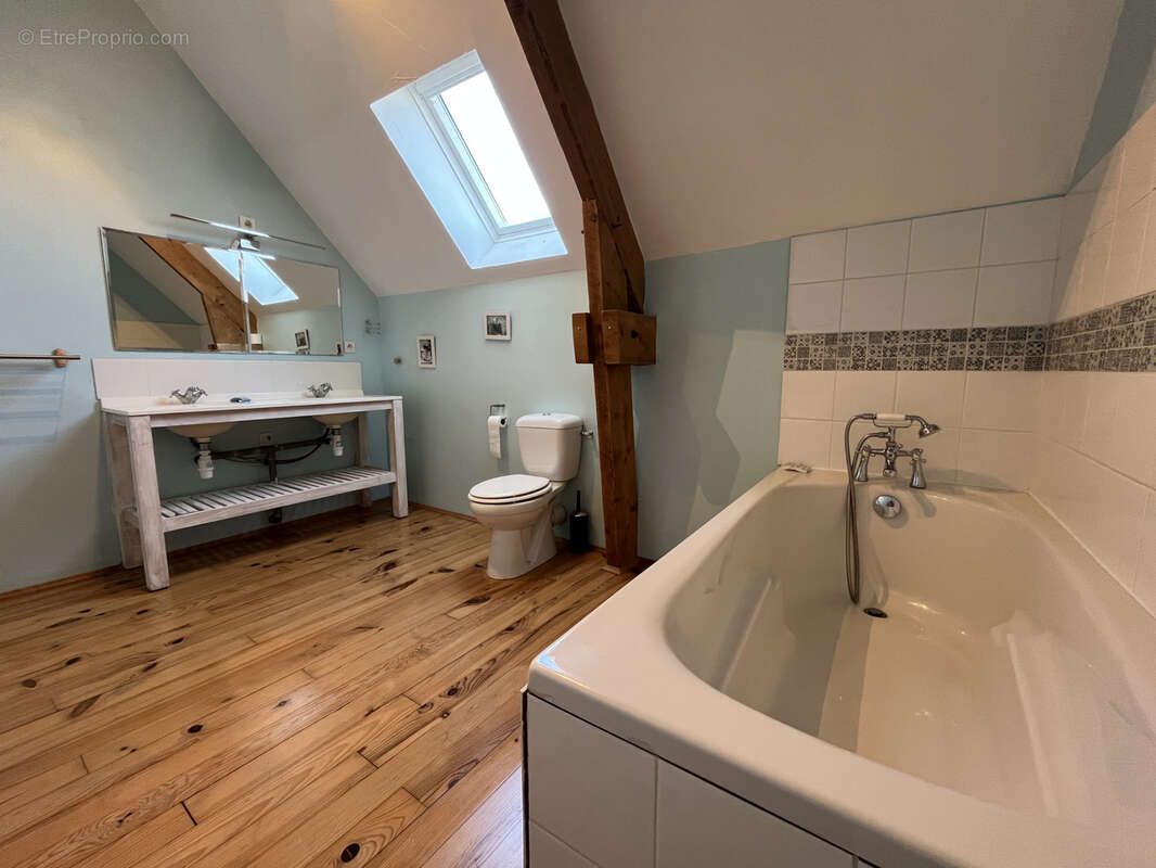 Maison à LA BAZOUGE-DU-DESERT