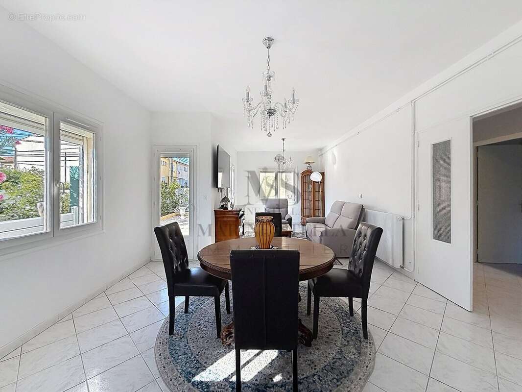 Appartement à BEZIERS