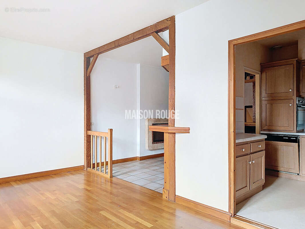 bel appartement T4  hyper centre COMBOURG - photo 14