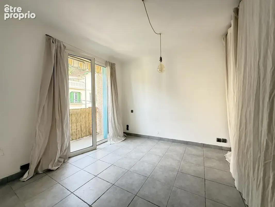 Amélie-les-bains   f2 en très bon état avec 2 balcons, grande cave & parking - photo 5