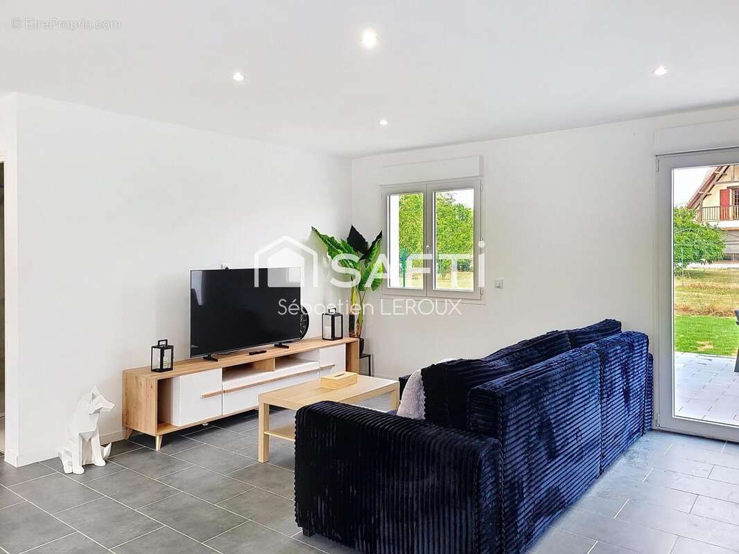 Maison 130 m² à Saulnieres  - photo 6