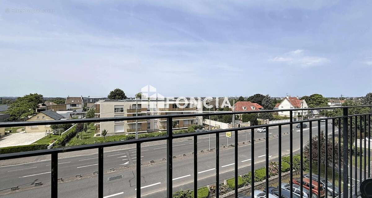Appartement 4pp - 3 chambres / rive droite - photo 2