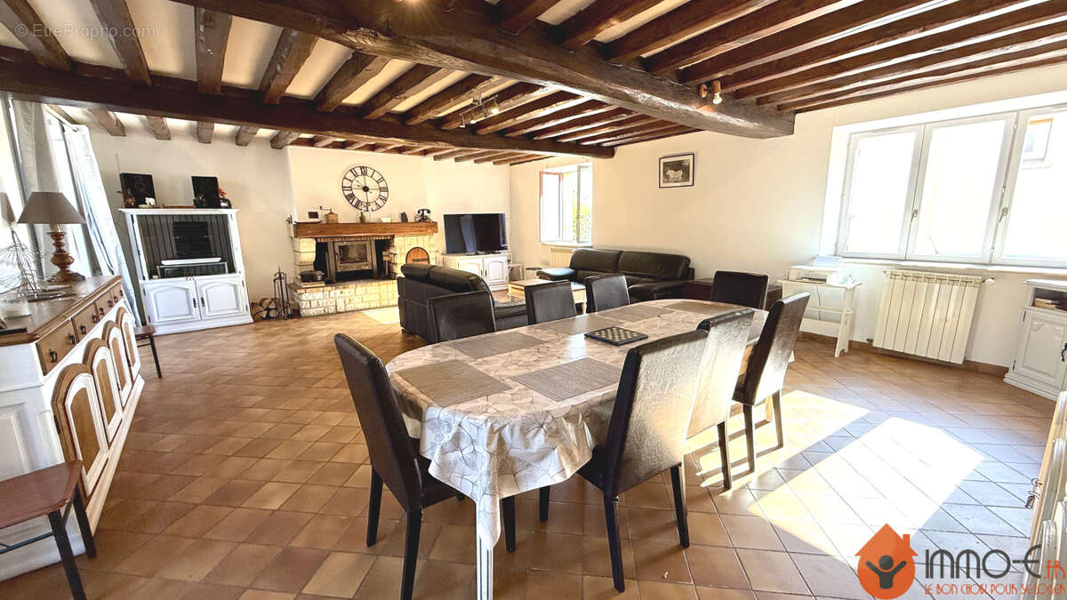 Maison à QUINCY-VOISINS