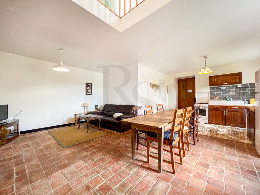 Maison à TOURNAI-SUR-DIVE