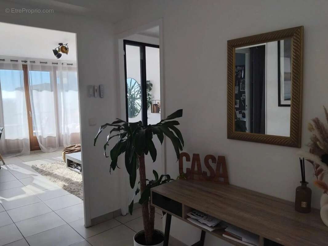 Appartement à MARSEILLE-12E