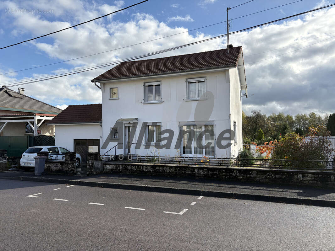 Maison à LUXEUIL-LES-BAINS