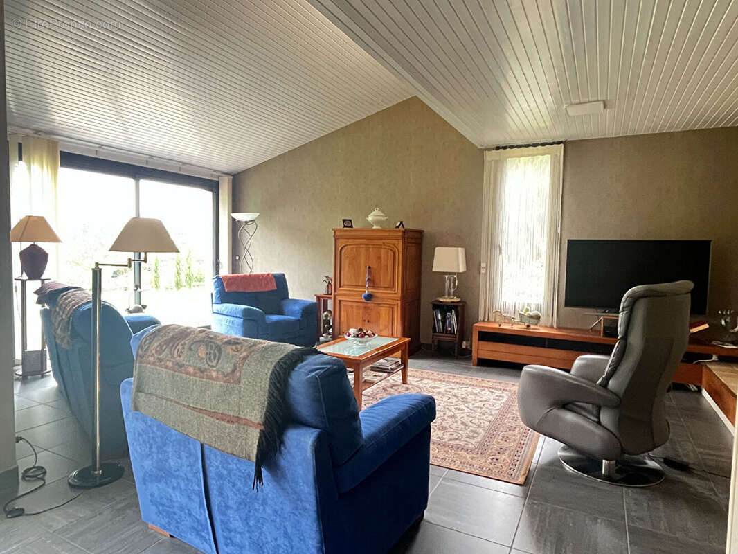 Maison à CELLES-SUR-BELLE