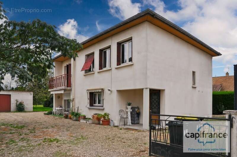 Maison à SAINT-MARCEL