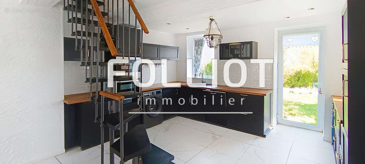 Maison à HOUTTEVILLE