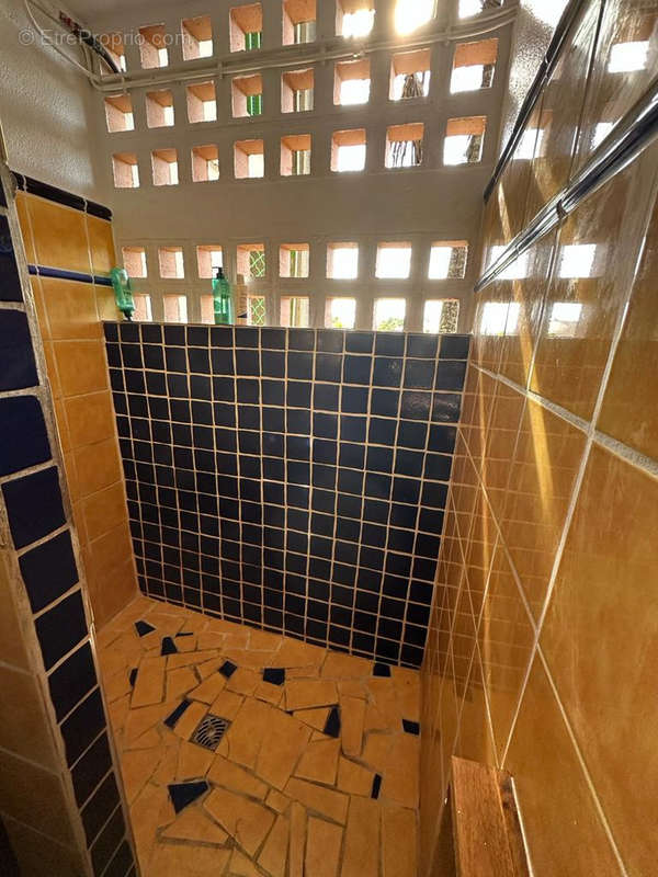 Appartement à KOUROU