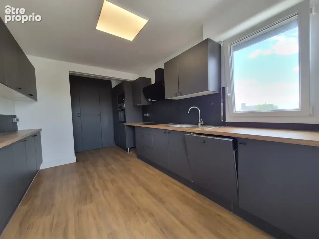 Appartement 5 pièces 103 m² à vendre à Reims (51100) - photo 2