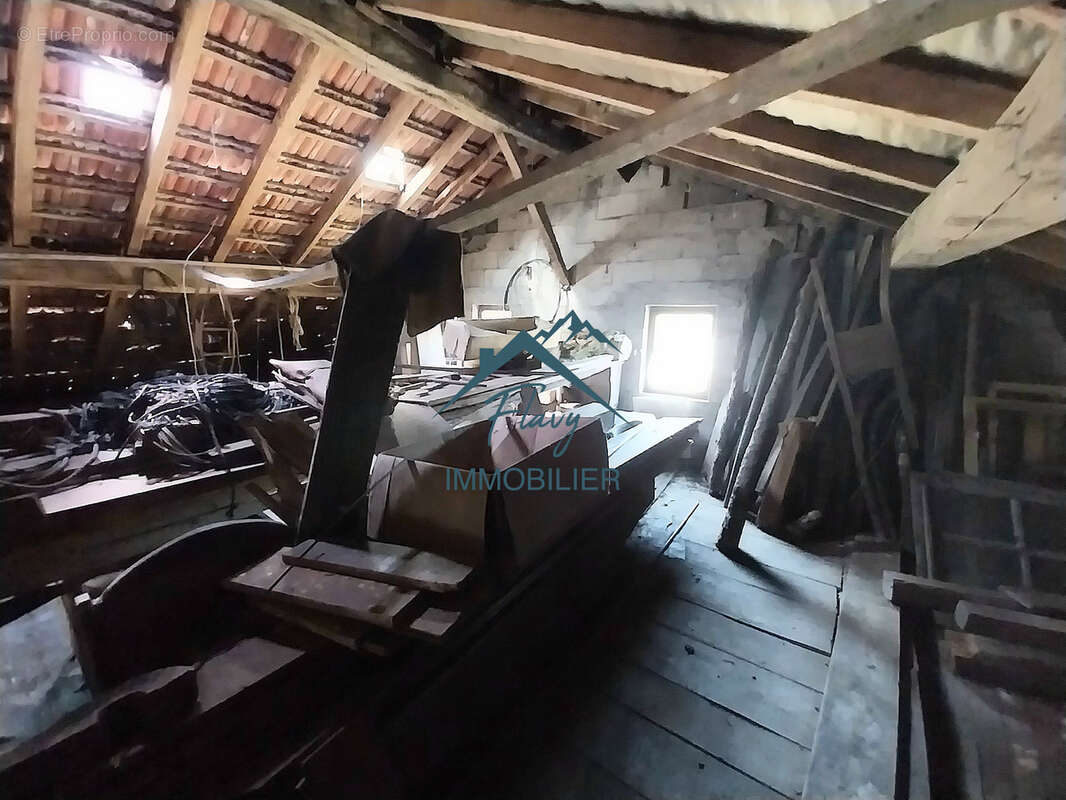 Ferme à rénover de 1763 - Le Syndicat - photo 24