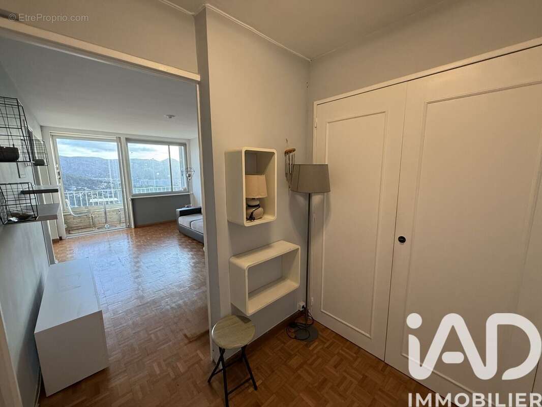 Photo 6 - Appartement à MARSEILLE-9E