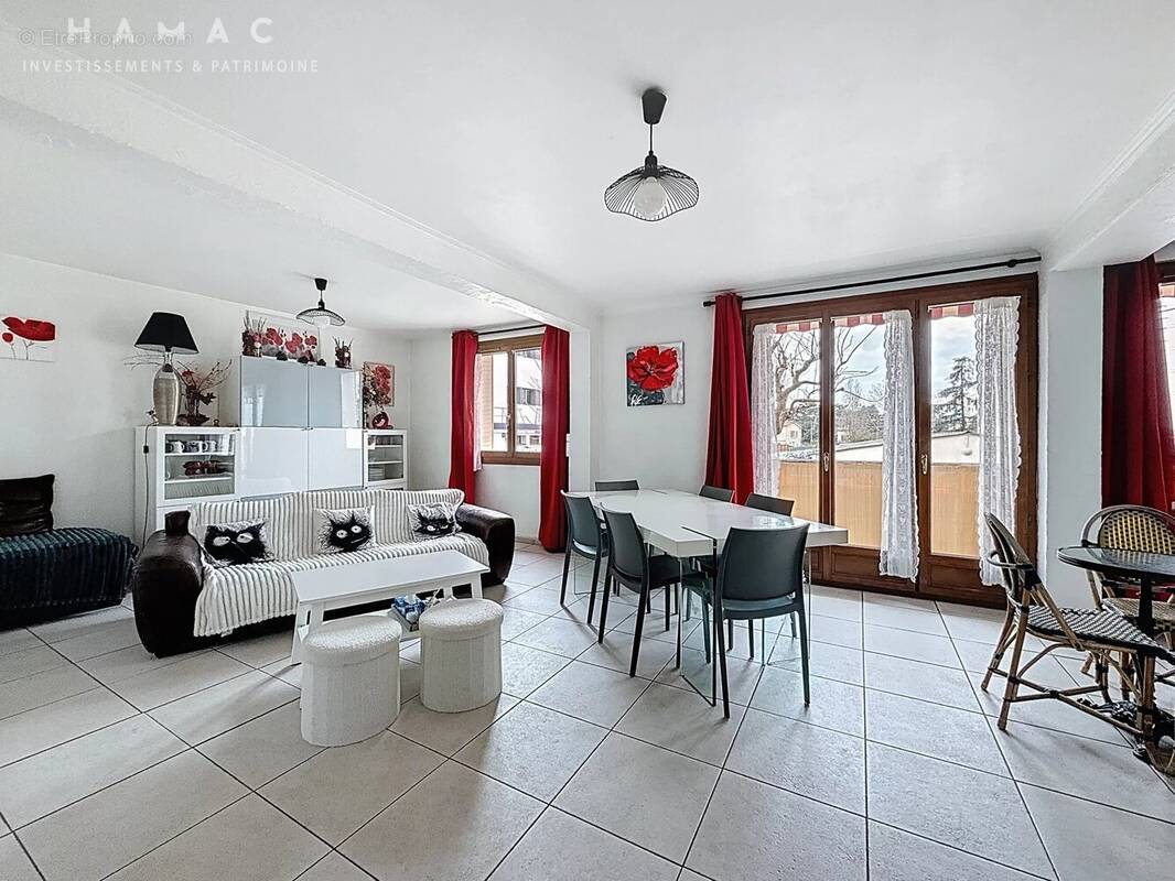 Appartement à SAINTE-FOY-LES-LYON