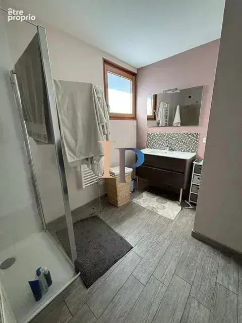 5 mn CHARLIEU maison avec vue et piscine - photo 17