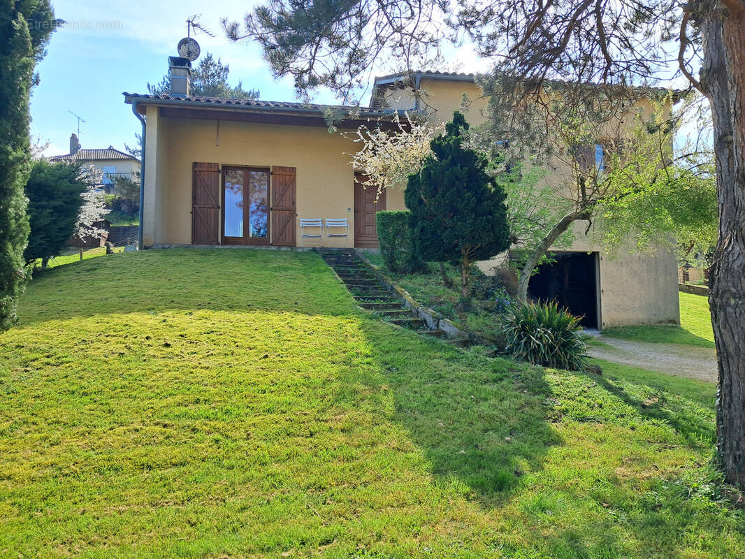 Maison à SAINT-CERE