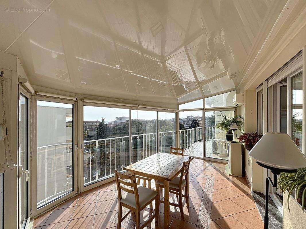 3 pcs dernier etage 100m2 vue mer panoramique cave - photo 10