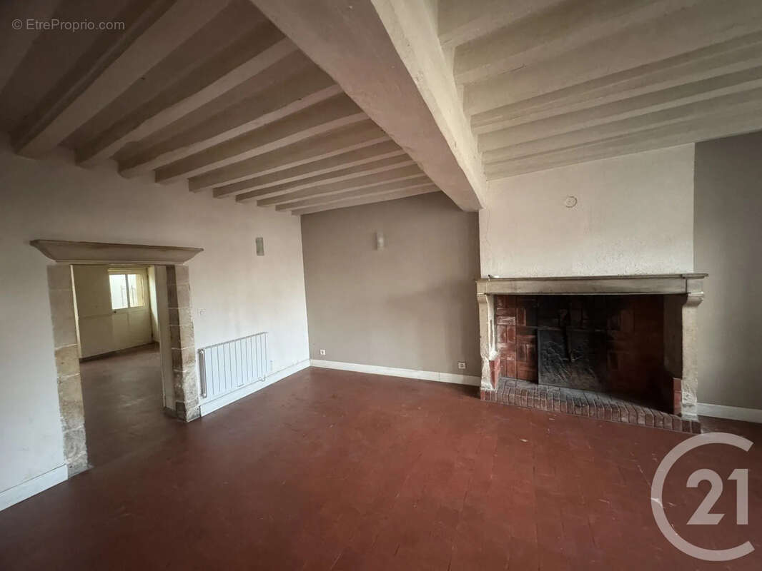 Maison à FLEZ-CUZY