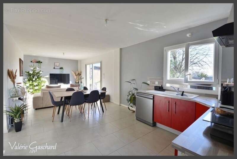 Appartement à COUTRAS