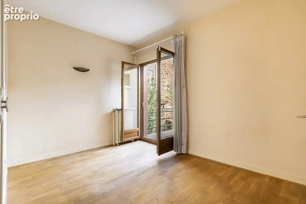 CHAVILLE limite VIROFLAY - Ensemble de 2 maisons sur jolie parcelle - photo 11