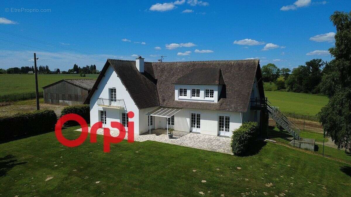 Maison à BERNAY