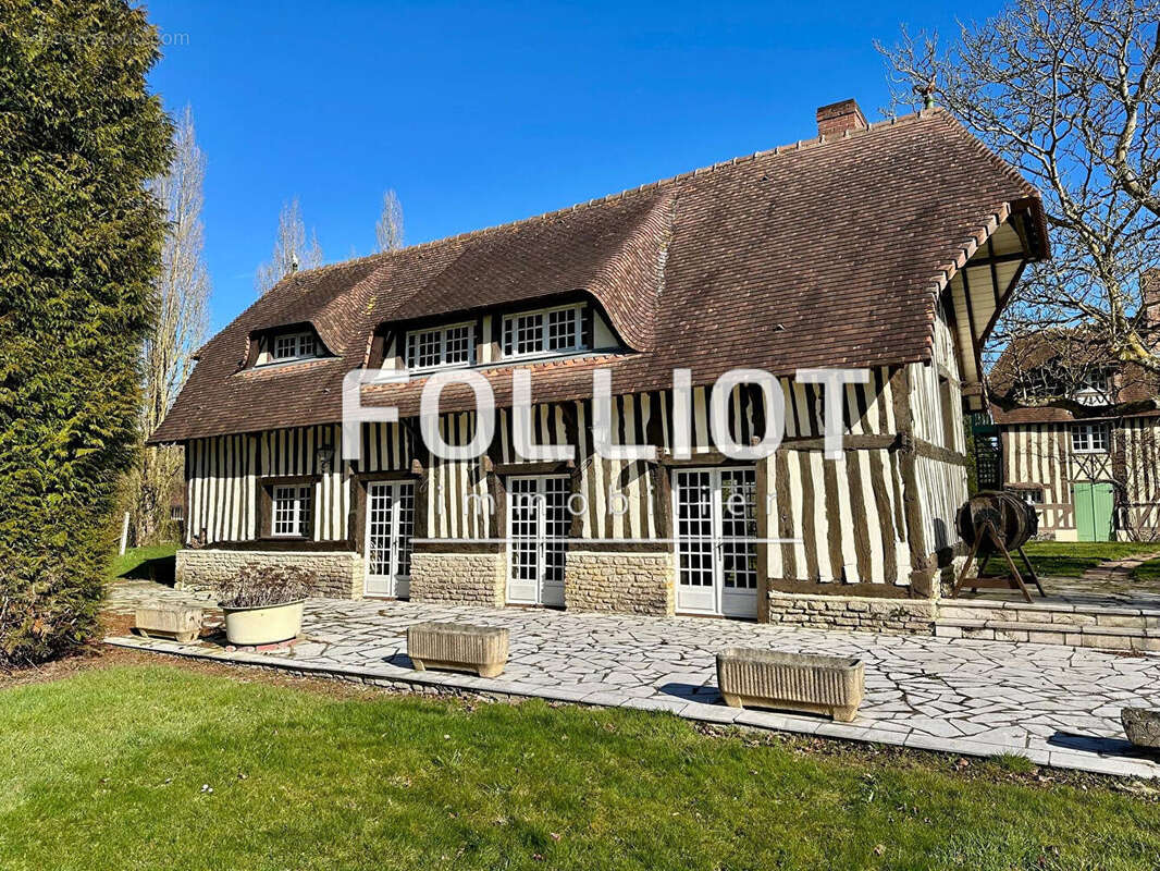 Maison à HOTOT-EN-AUGE