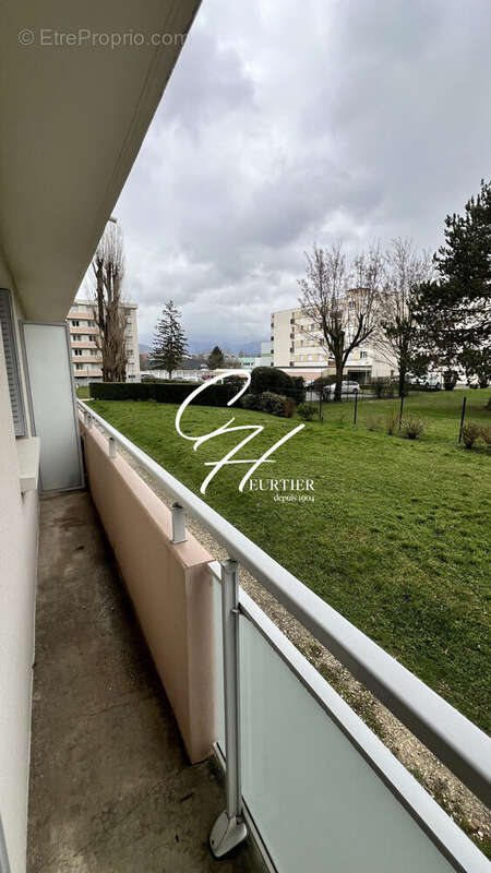 Appartement à SEYSSINET-PARISET