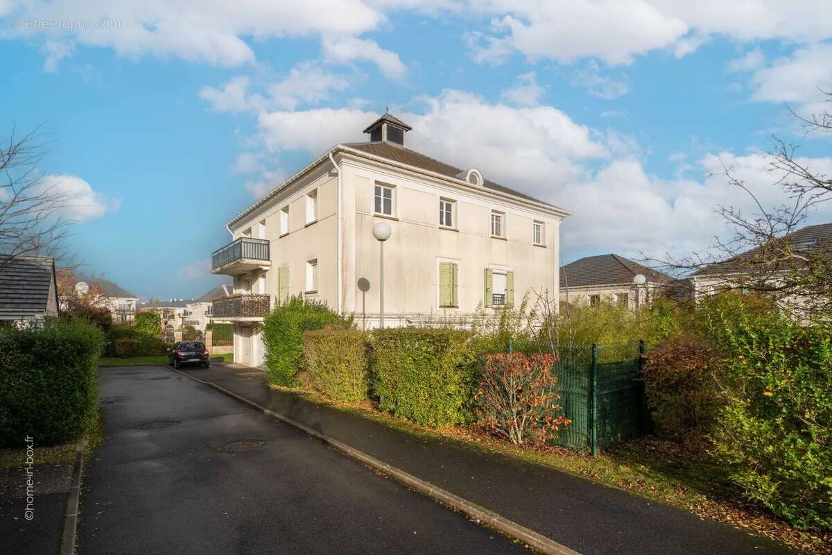 Appartement à MAGNY-LE-HONGRE