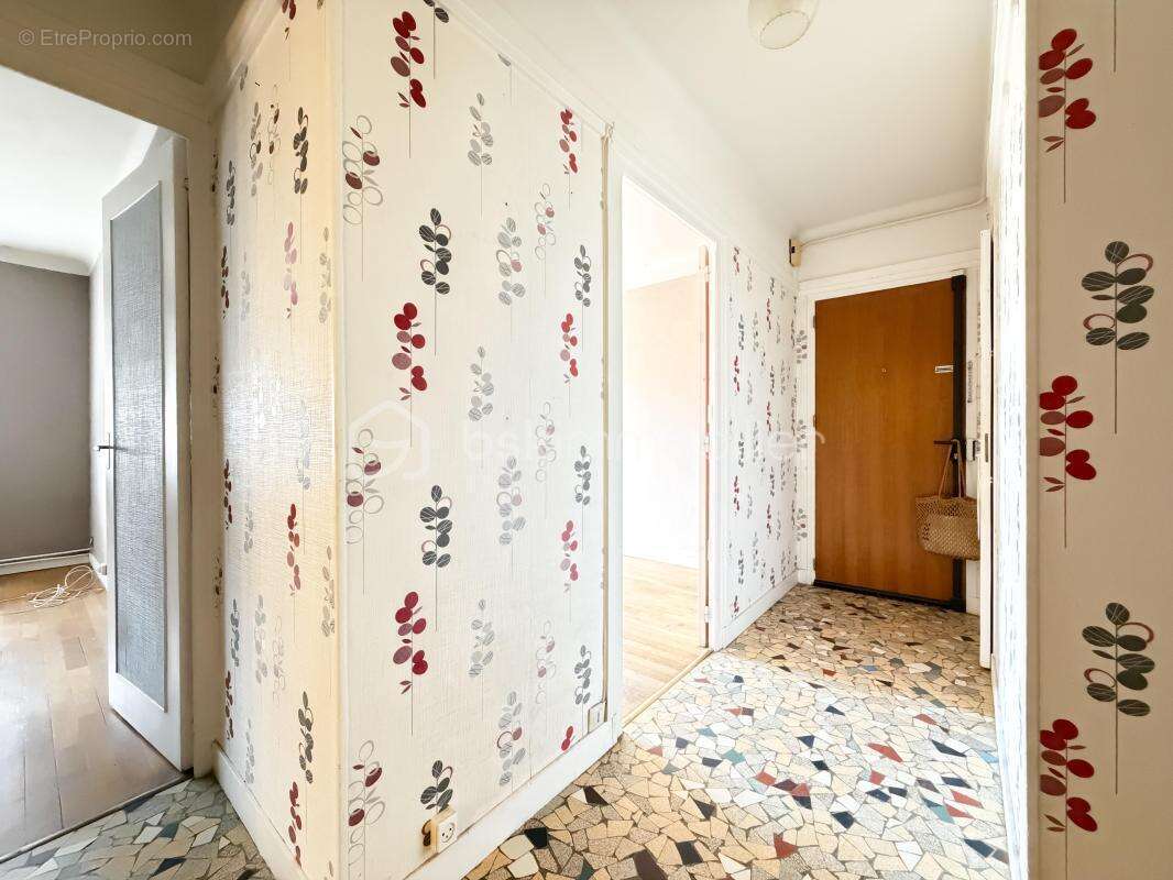Appartement T3 - Balcon - Garage - Cave - photo 7