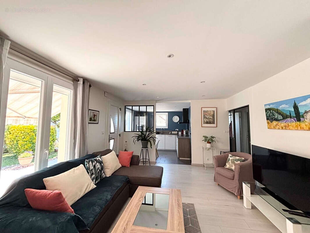 Maison plain-pied, 3 chambres 107.35 m² - photo 9