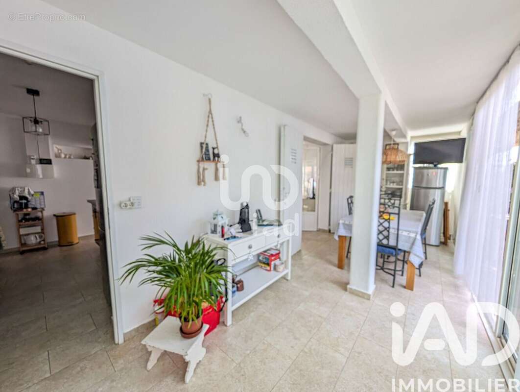 Appartement 70 m² à Frejus  - photo 7