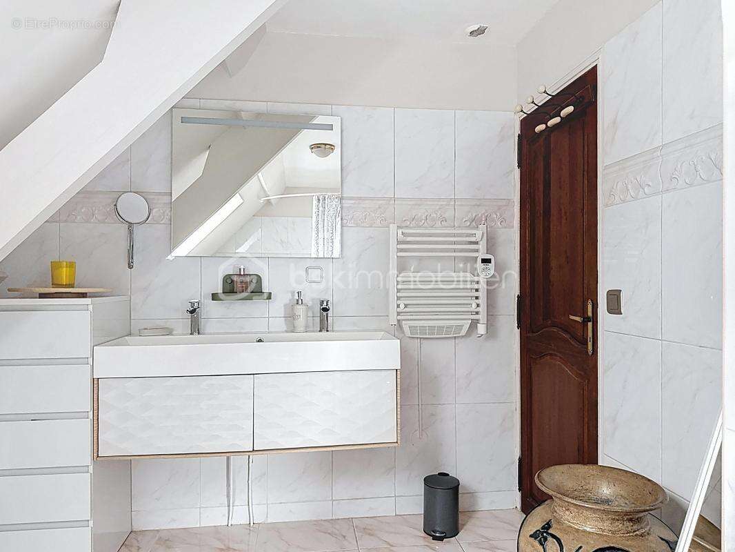 Maison à OZOIR-LA-FERRIERE