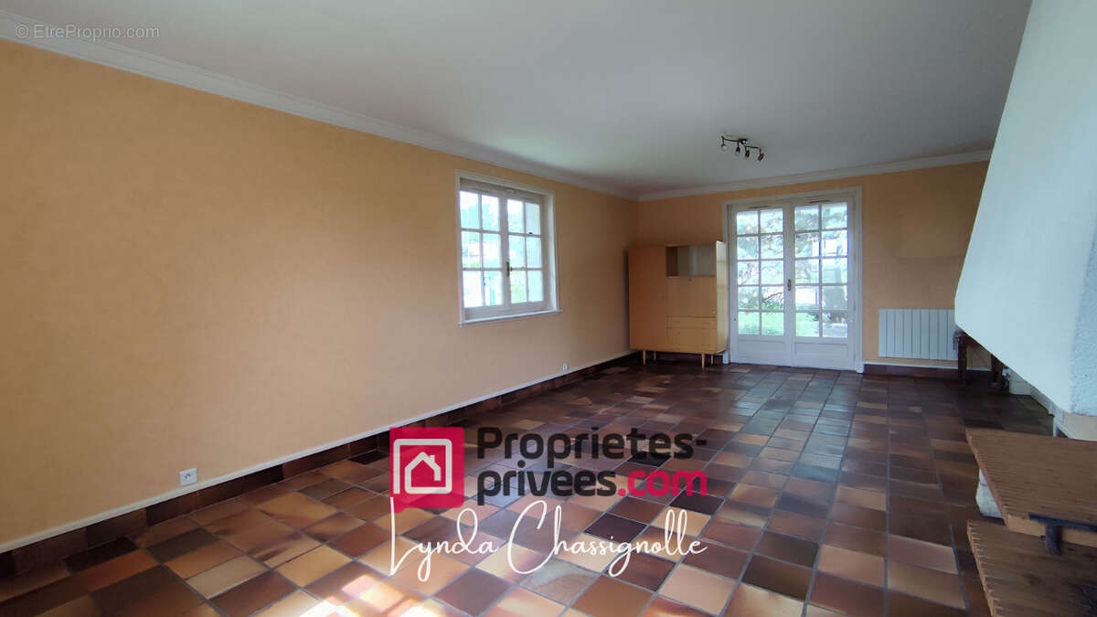 Maison à Mably - 5 chambres - 127m² - photo 4