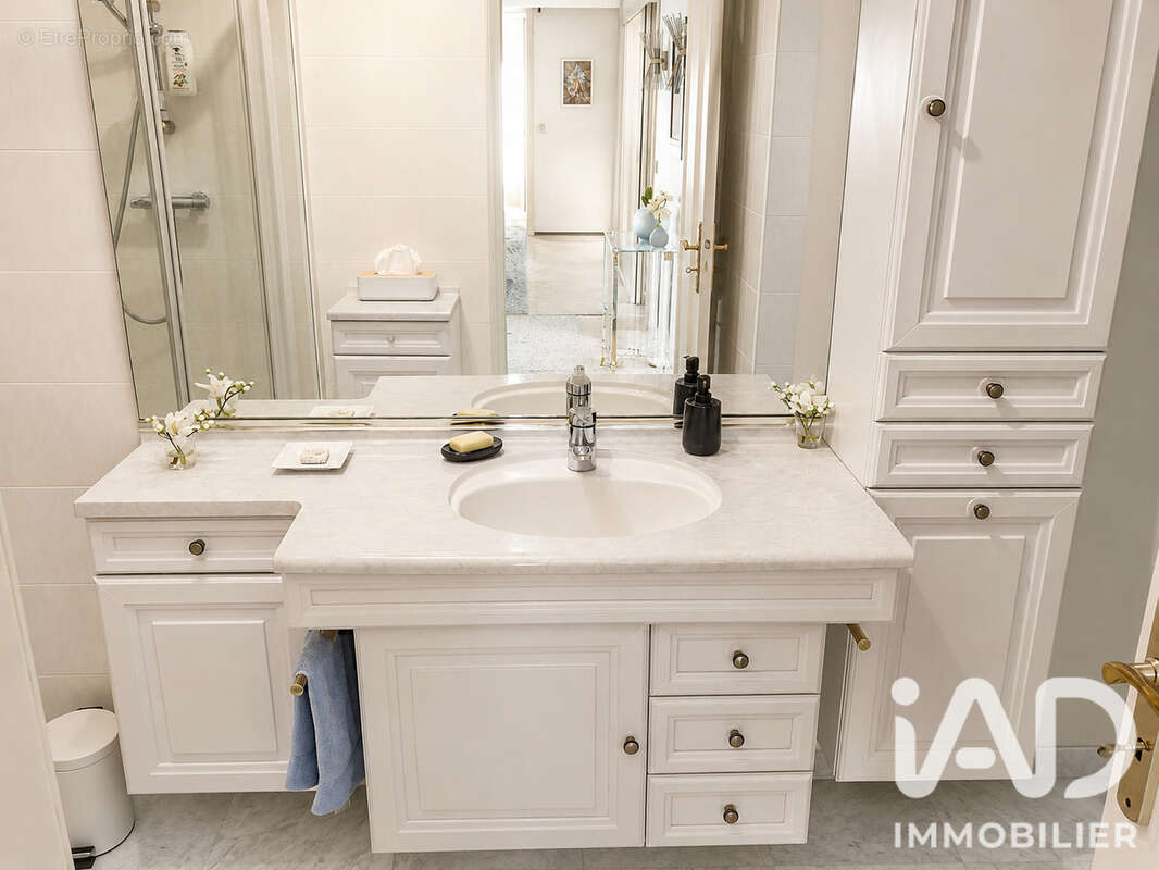 Appartement 50 m² à Roquebrune-Cap-Martin  - photo 9