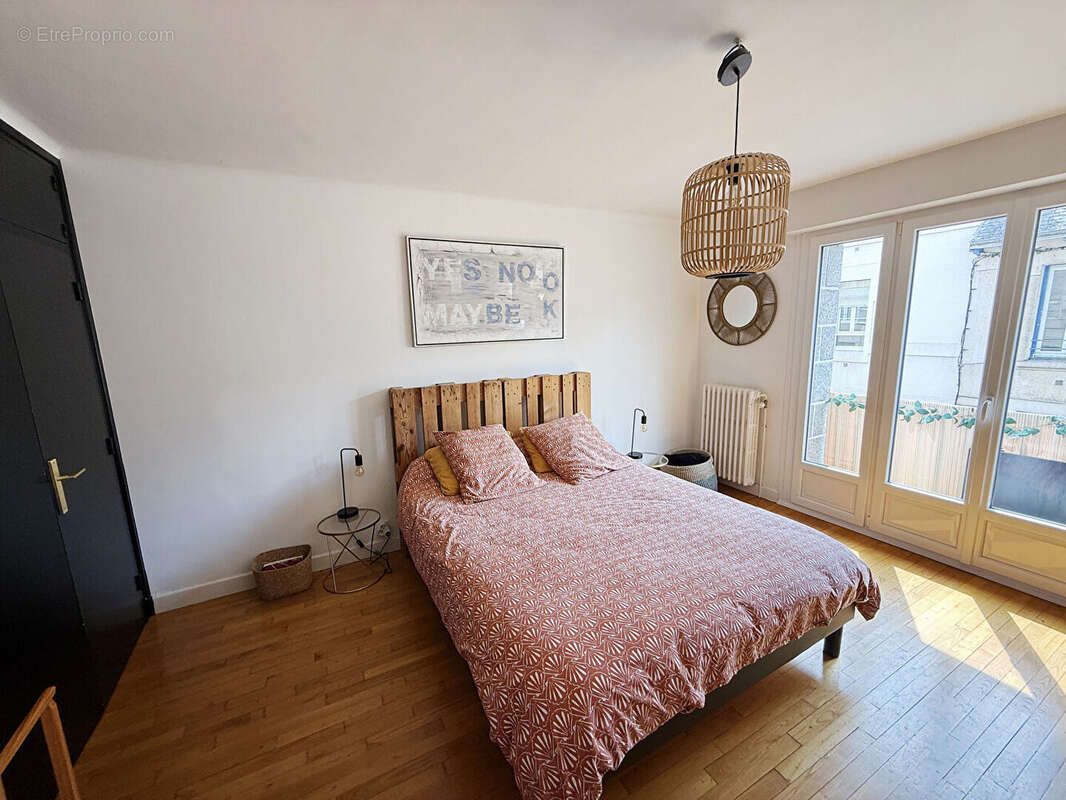 Appartement T4 de 99m2, cave et parking - photo 9