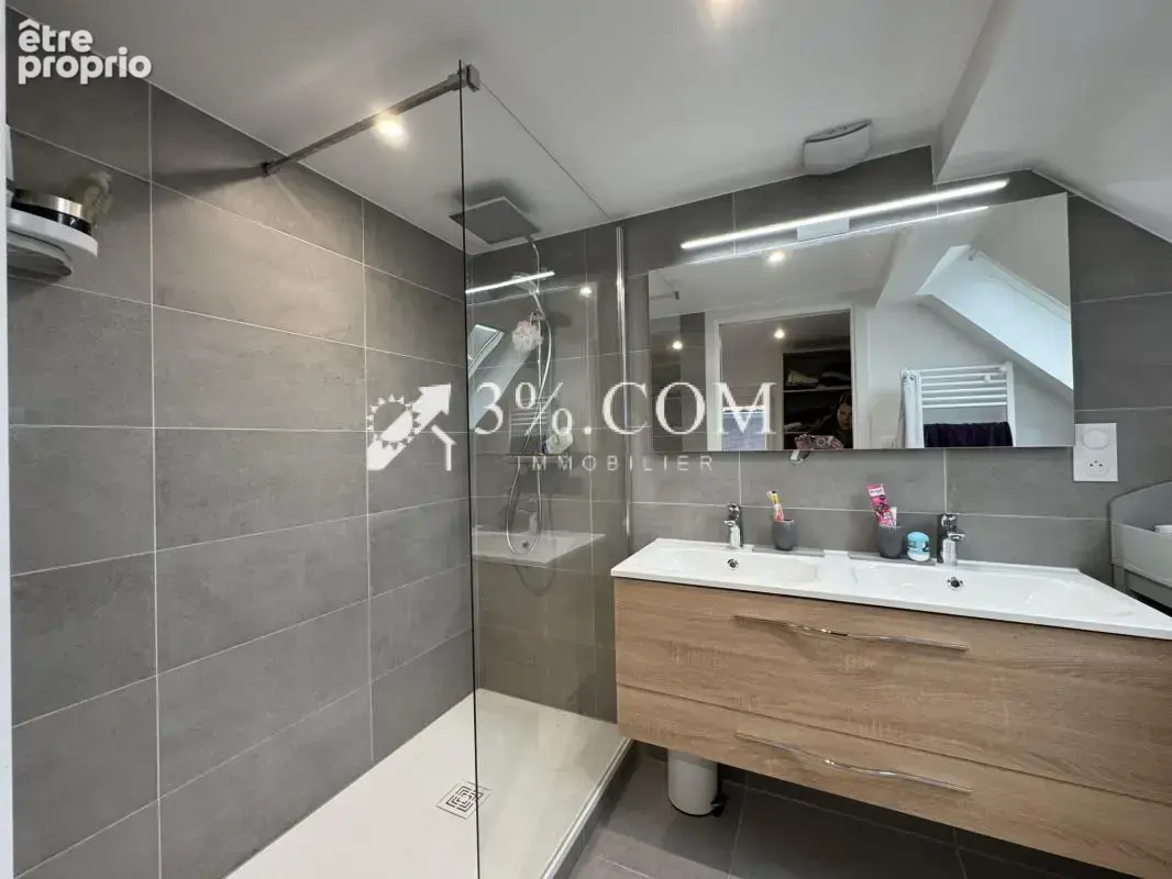 3%COM Maison rénovée avec 5 chambres - photo 8