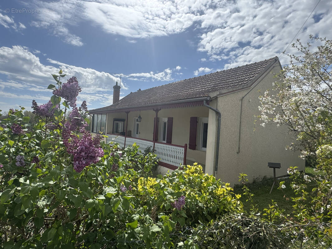 Maison à BRANGES