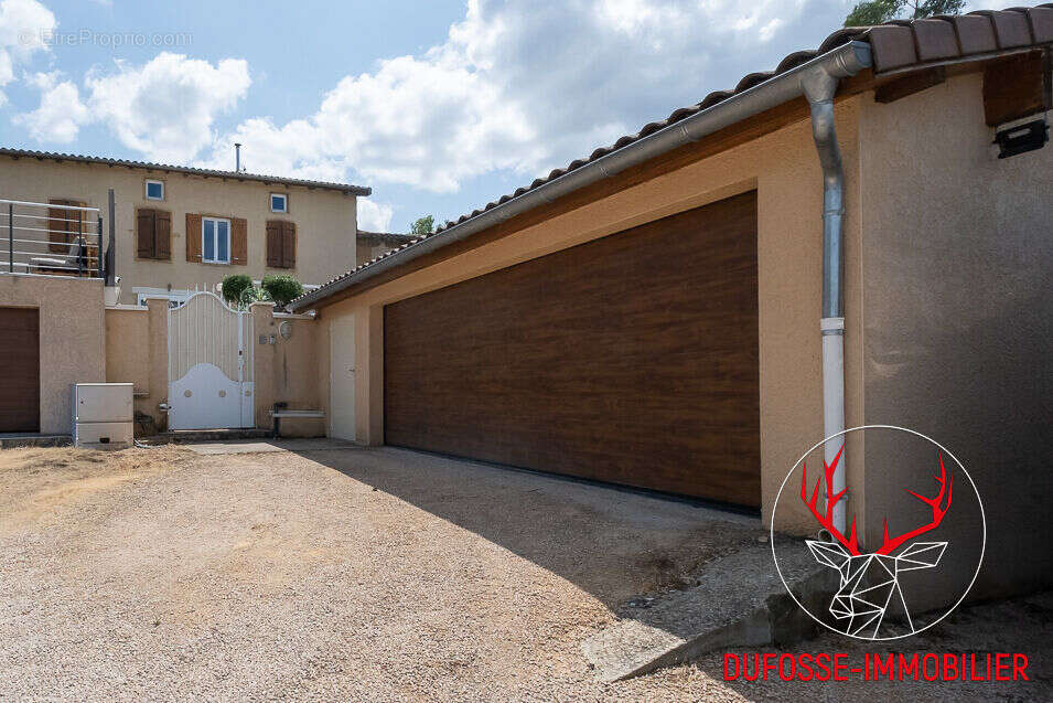 Villefranche -sur-Saône-Maison à Vendre -3 chambres -piscine - photo 15