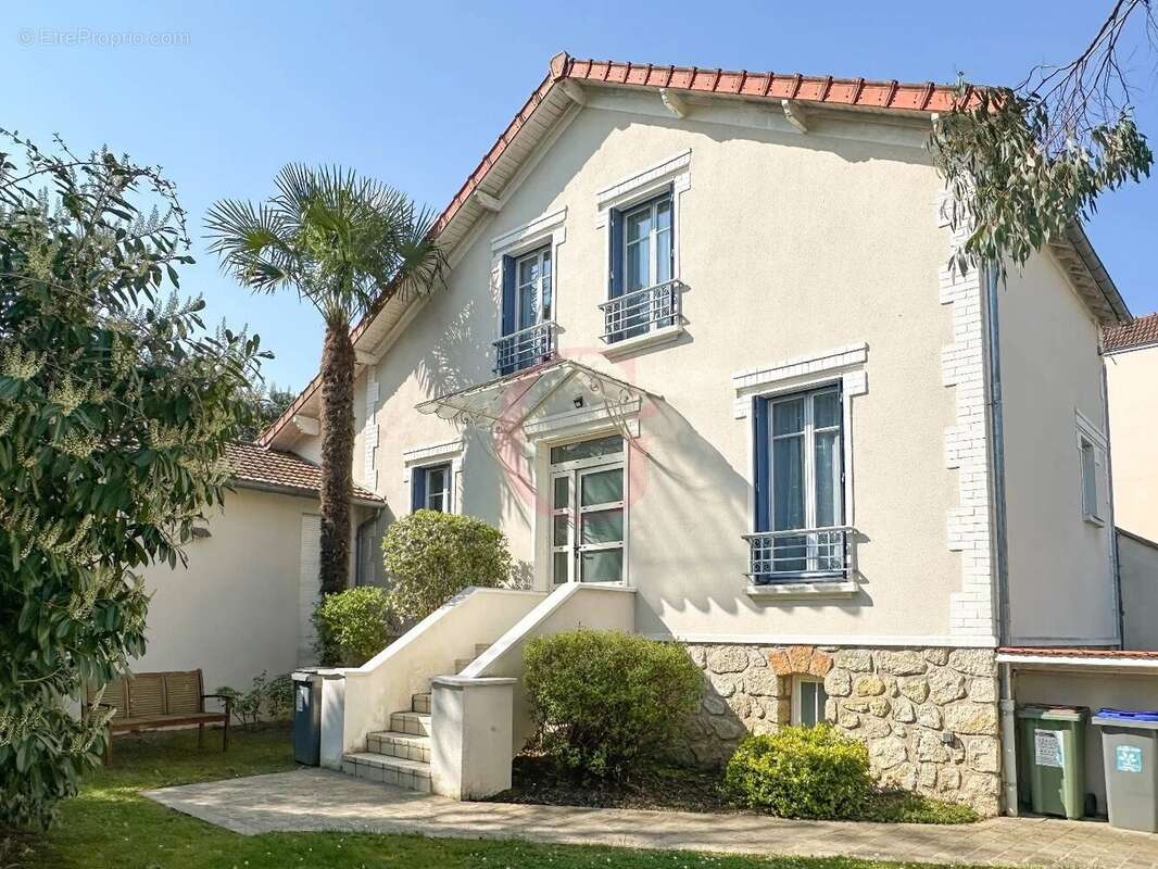 Maison à BOURG-LA-REINE