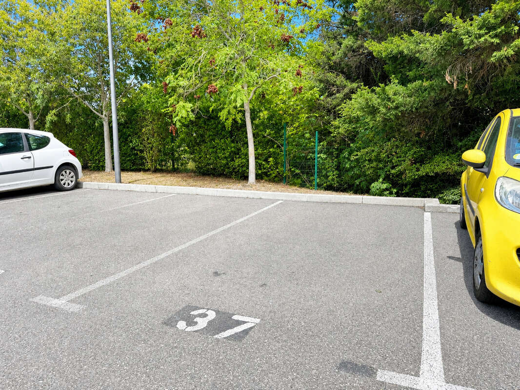 À VENDRE - T3 avec jardin 80 m2 et parking - photo 19