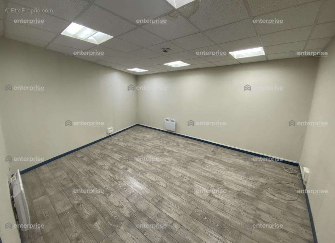 Commerce à SAINT-QUENTIN