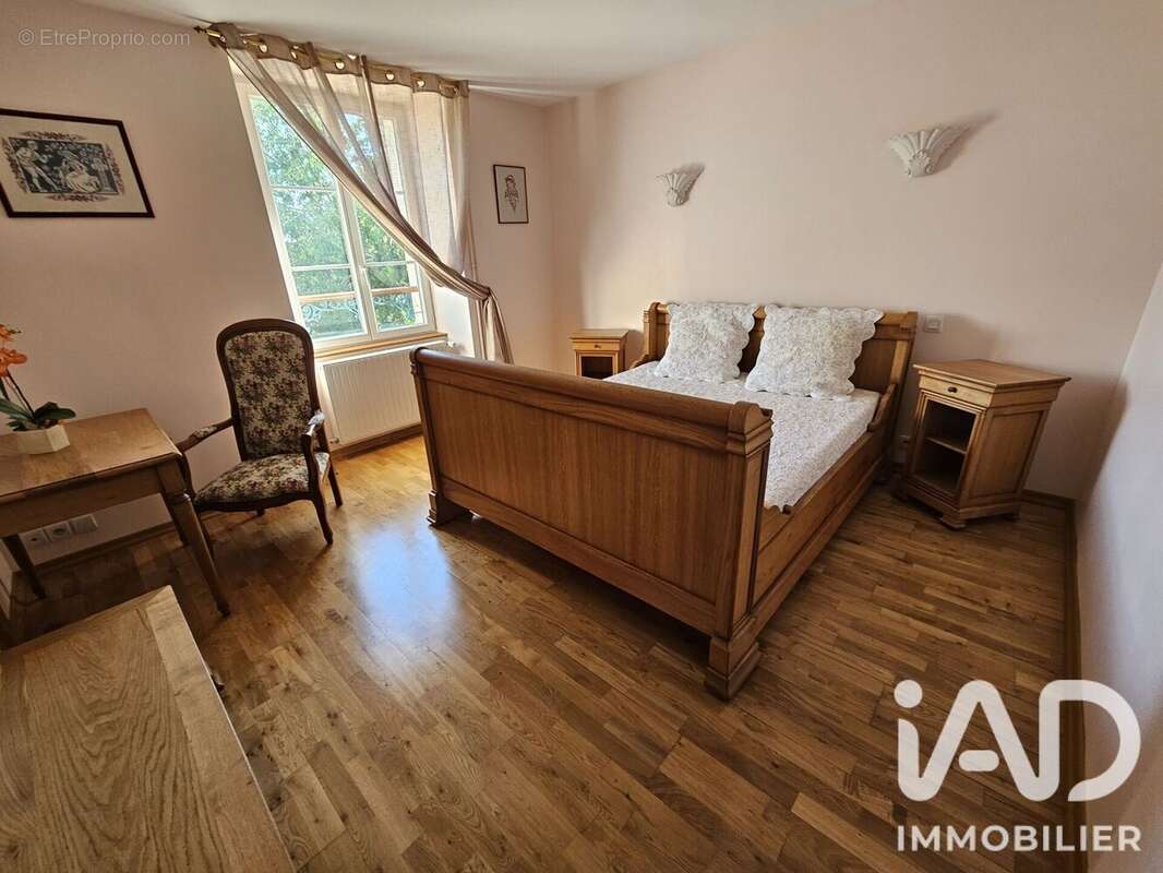 Maison 381 m² à Montigny-La-Resle  - photo 8