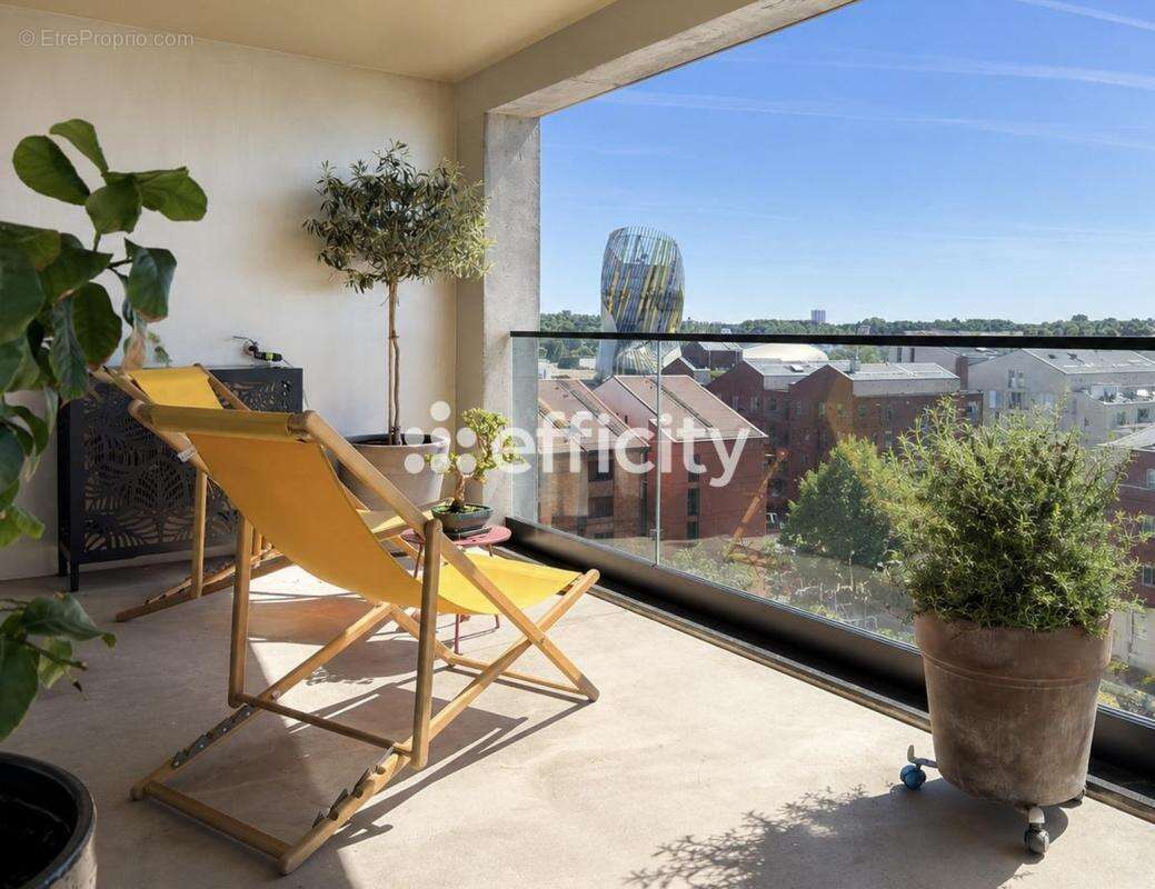 Appartement à BORDEAUX