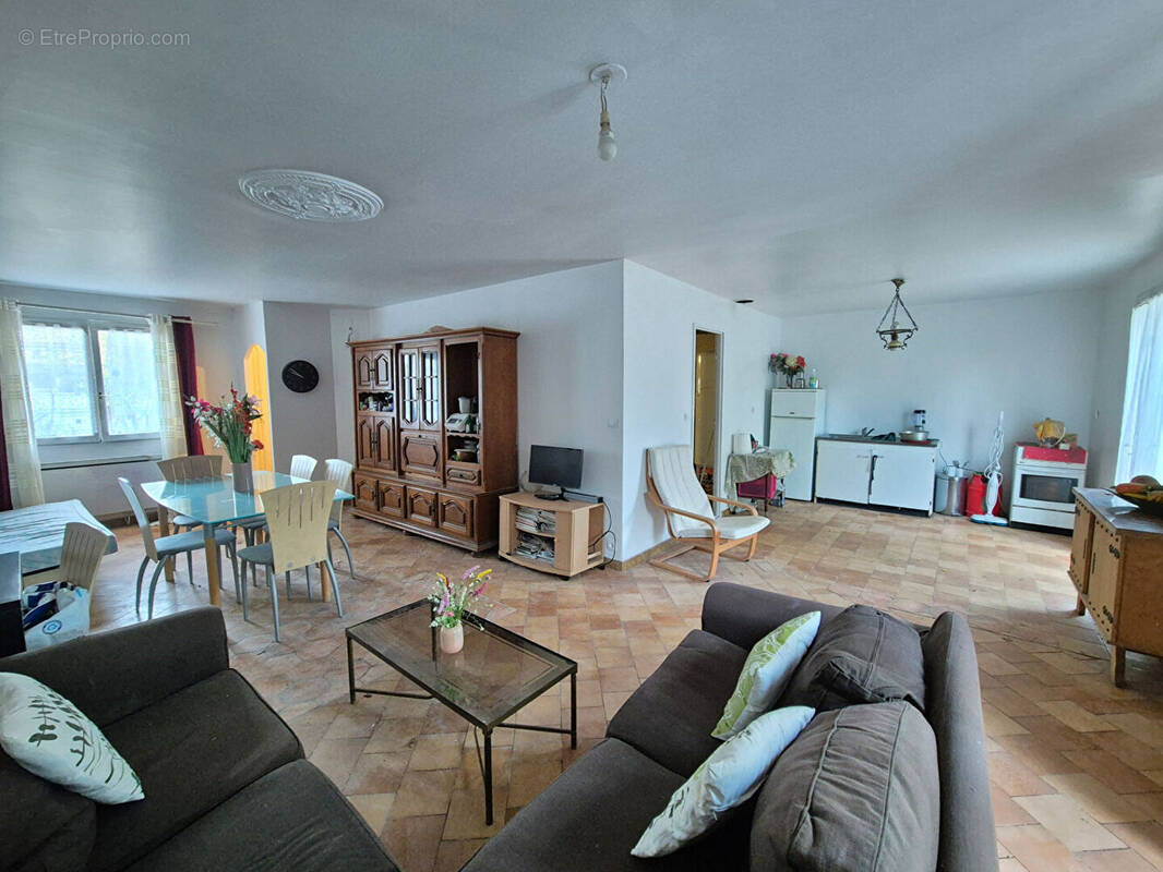 Maison à LE MEE-SUR-SEINE