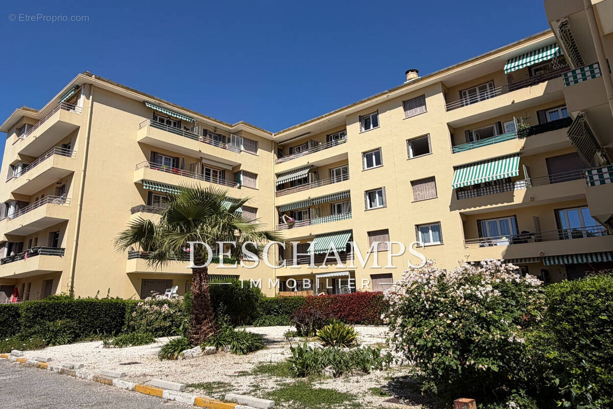 Appartement à CAGNES-SUR-MER